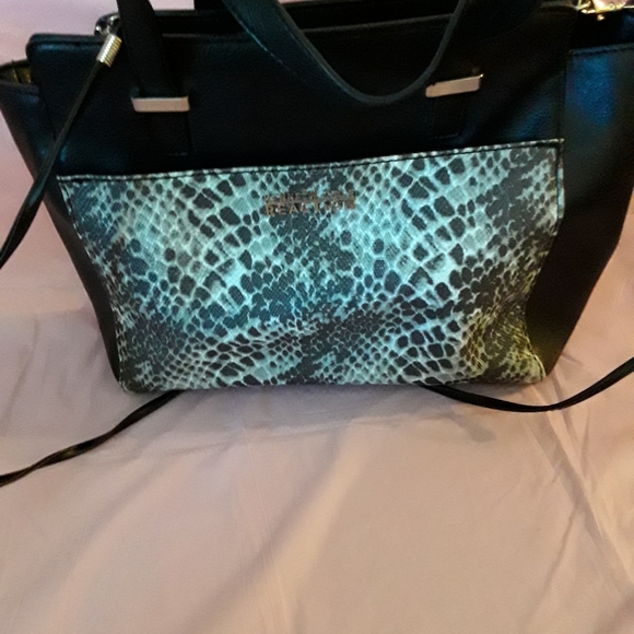 Purses - Picture 10 of 11